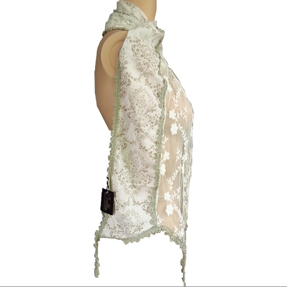 FLASH SALE ๐ค limited time
Lace / Embroidered Scarf / Wrap - Picture 5 of 9